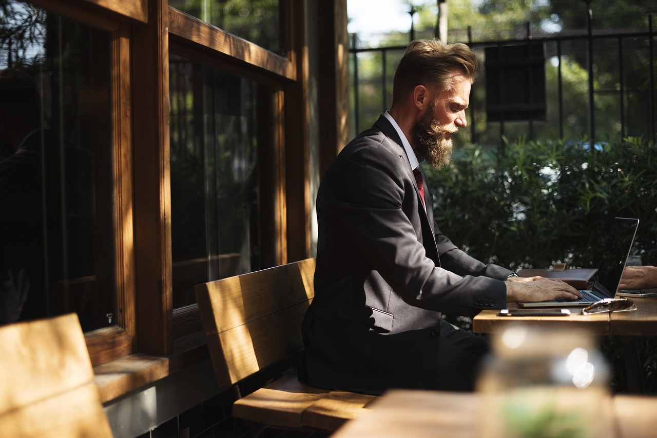 Best AI Email Agents in 2026: ChatGPT, Claude, Gemini, n8n